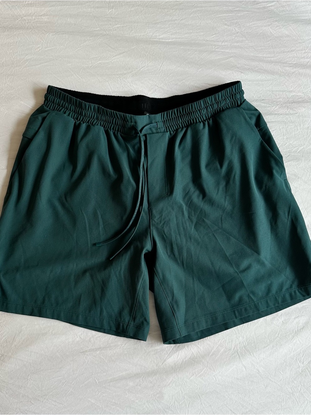Lululemon Men's 7” Drawstring Shorts Forest Green Size L